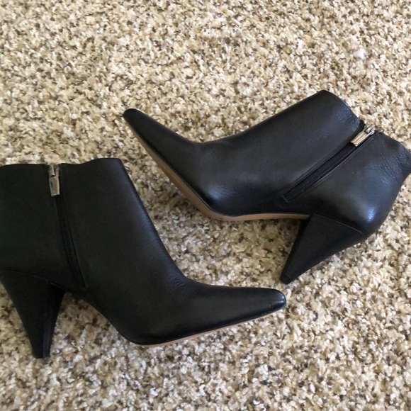 Vince Camuto Black Ankle Boots - Picture 3 of 5